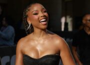 chloe-bailey-dresses-up-as-‘hot-meg-griffin’-from-‘family-guy’-for-halloween-&-sza-loves it