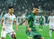 pieter-huistra-kecewa-pss-kalah-dari-borneo-fc:-kartu-merah-mengubah-segalanya