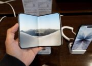 apple’s-iphone-duo-is-getting-roasted-over-screen-cracks