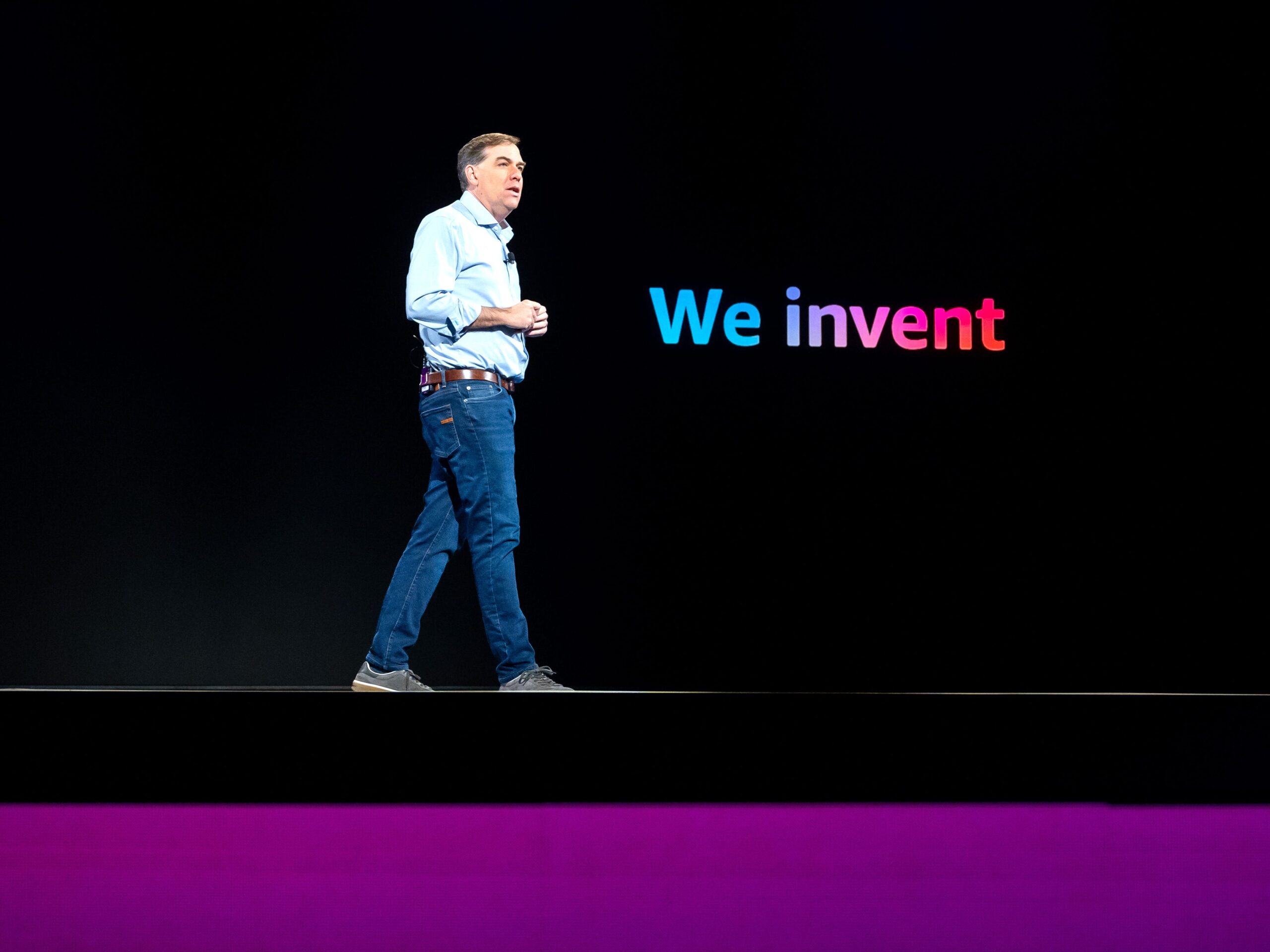 amazon-tells-software-engineers-what-really-matters-as-ai-ushers-in-the-era-of-the-‘renaissance-developer’