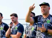 bernardo-tavares-ingatkan-pemain-persebaya-potensi-persijap-parkir-bus